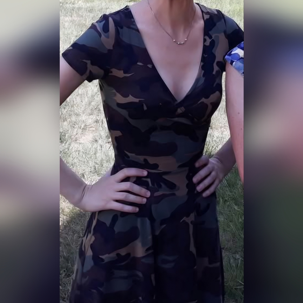 Rebel Sugar Women's V-neck Front-tie Camo Dress Size XS